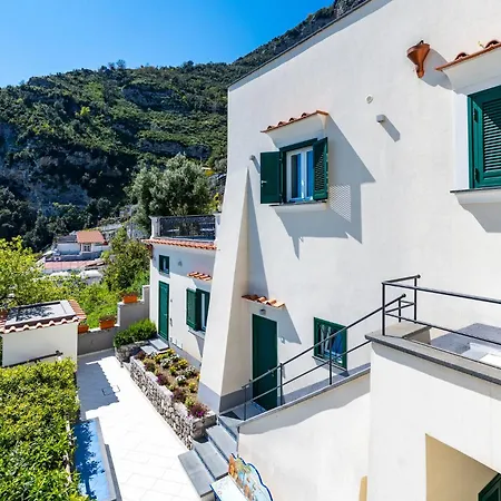 Foglia Apartmanhotel
