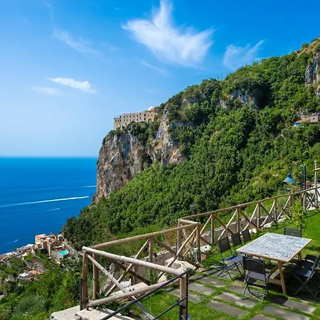 Hotel apartamentowy Foglia